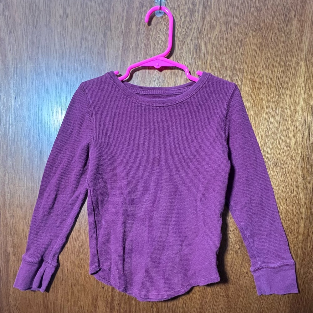 Old Navy size S (6-7) red girls thermal shirt
